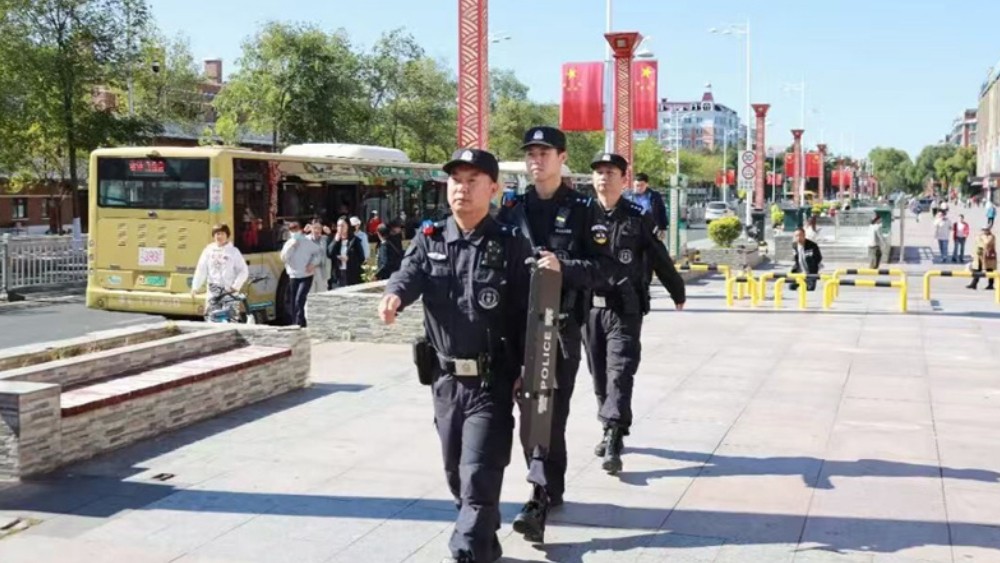每天上门两三趟，帮企业排查安全隐患｜平房公安双节坚守一线