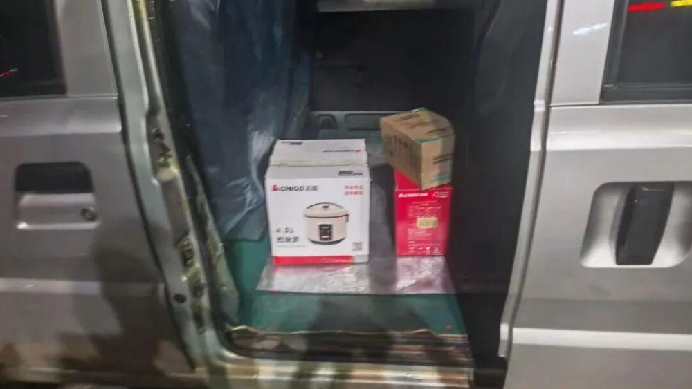 1.5万现金赃款藏于电饭锅底！聊城这个离奇的货拉拉订单大有猫腻