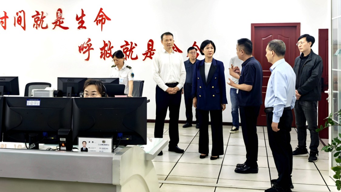 王玥副市长带队调研医疗卫生机构并开展节前安全督导检查