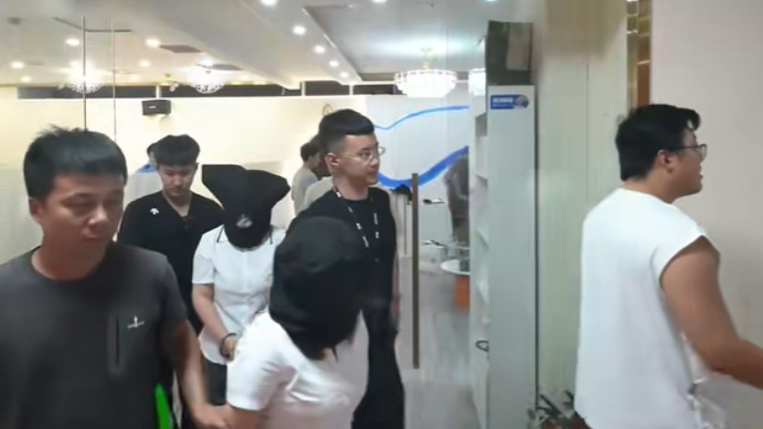 免费美容体验设圈套 6人被采取刑事强制措施
