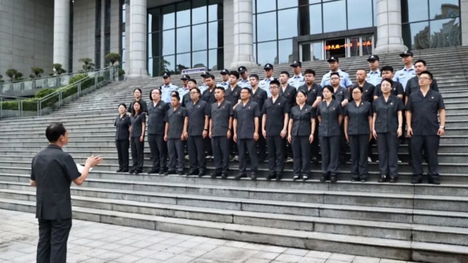 “夜鹰”亮剑！武胜县法院错时执行护民生