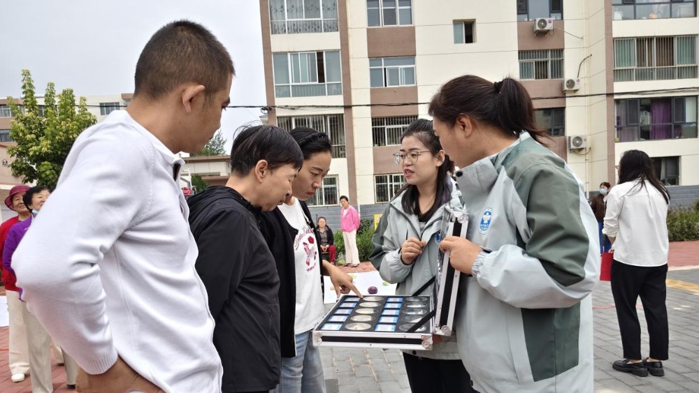 青铜峡市银河社区：禁毒科普进小区 全民防毒筑防线