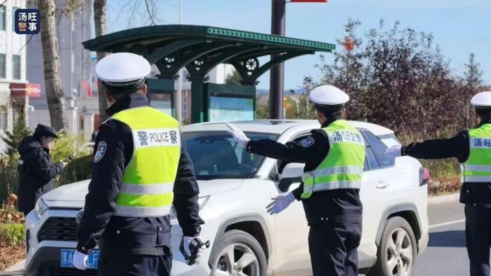汤旺公安：以警守“景” 以心护游