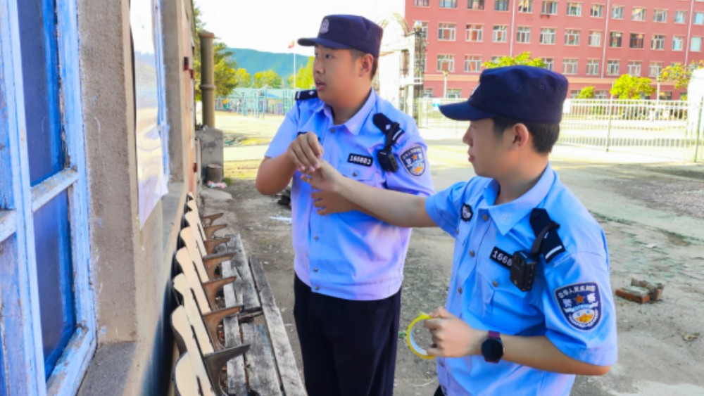 省林区公安局双鸭山分局：拓宽宣传覆盖面 凝聚扫黑除恶合力