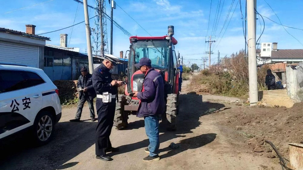 护航秋收！冰城公安交管紧盯农用车行车安全