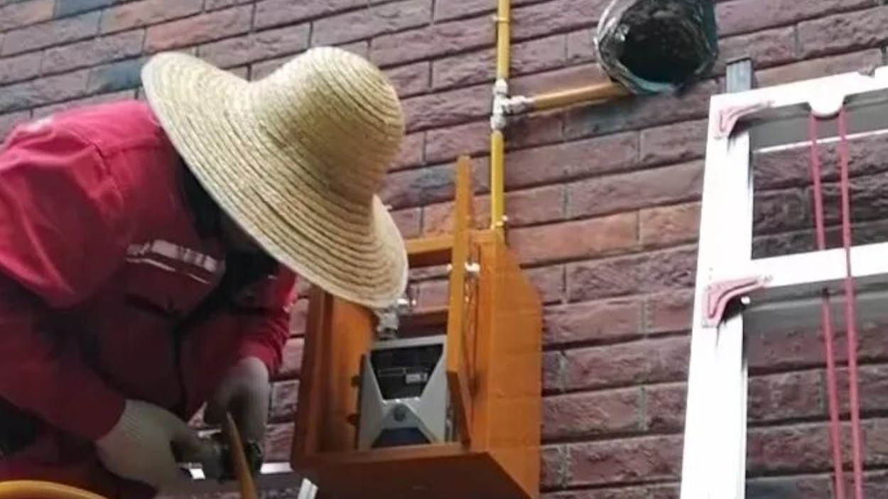 通川区碑庙镇陡坑村：天然气入户惠民生 乡贤善举映孝善