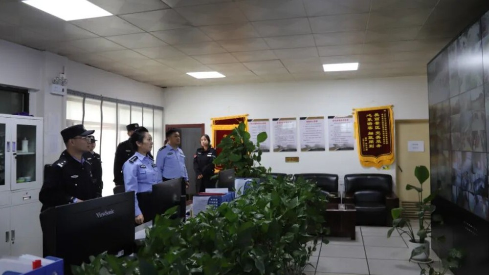 渭南华州区副区长督导检查国庆假期安保工作