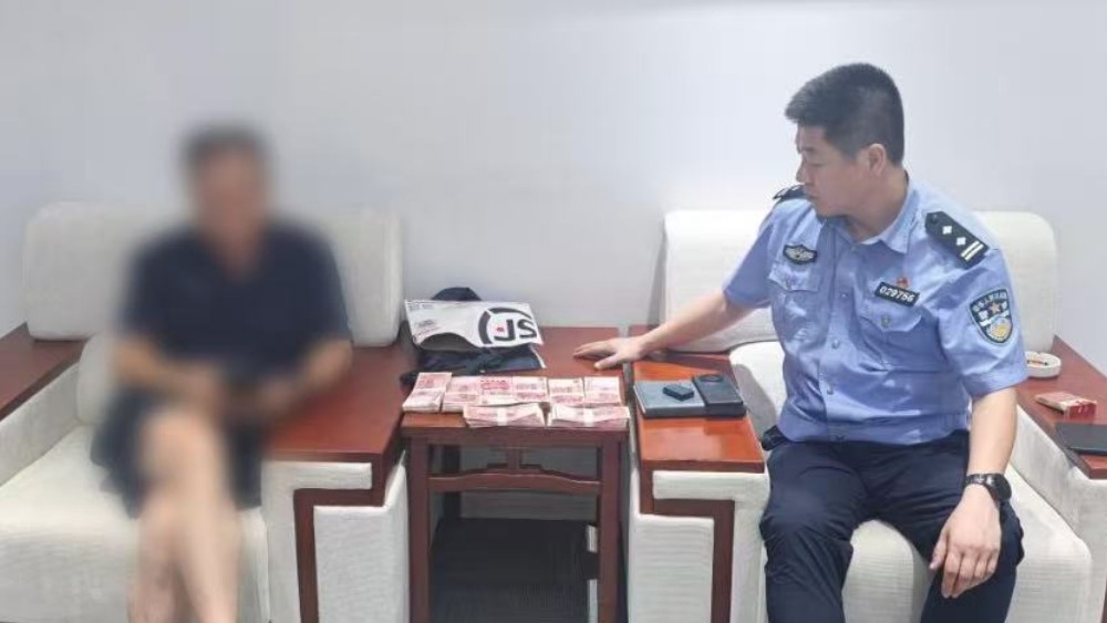 固执居民险些被骗14万！民警紧急上门劝阻 成功拦截大额诈骗