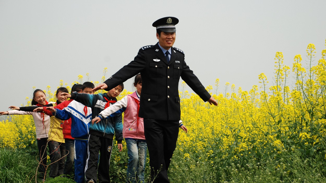 “蒲公英警察”张叶宏：托住每一粒飘散的种子