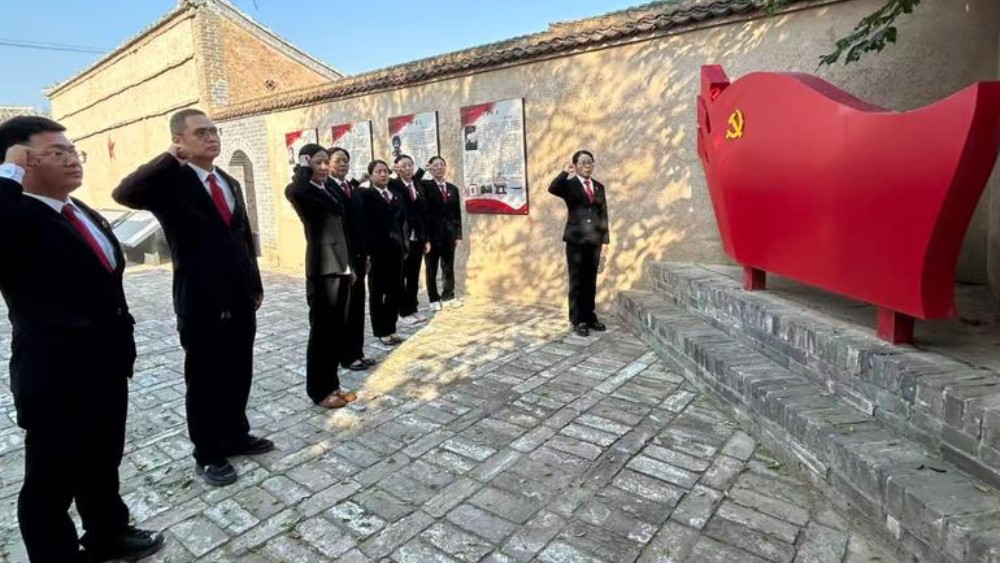 踏访红色摇篮 淬炼青春法魂