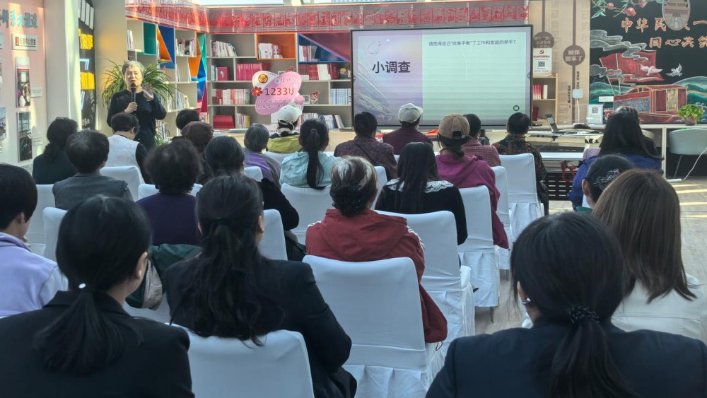 银川市金凤区清馨苑社区：以心赋能悦见自己 关爱军嫂情暖后方