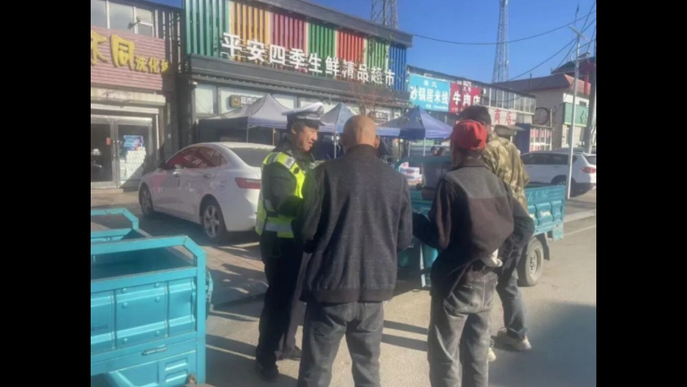 坚守在岗 全程护航——吉林公主岭交警圆满完成国庆假期交通安保工作