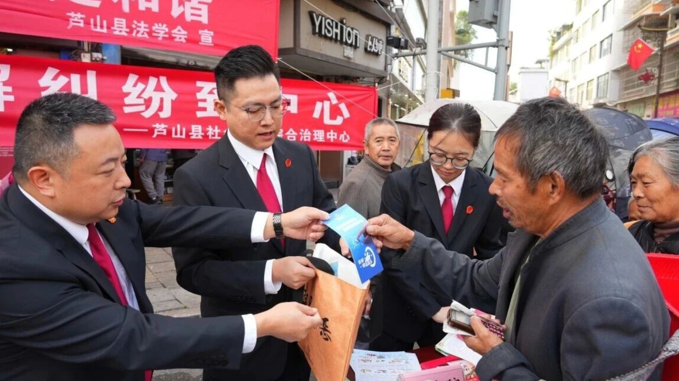 聚力扫黑扬正气，平安守护筑防线