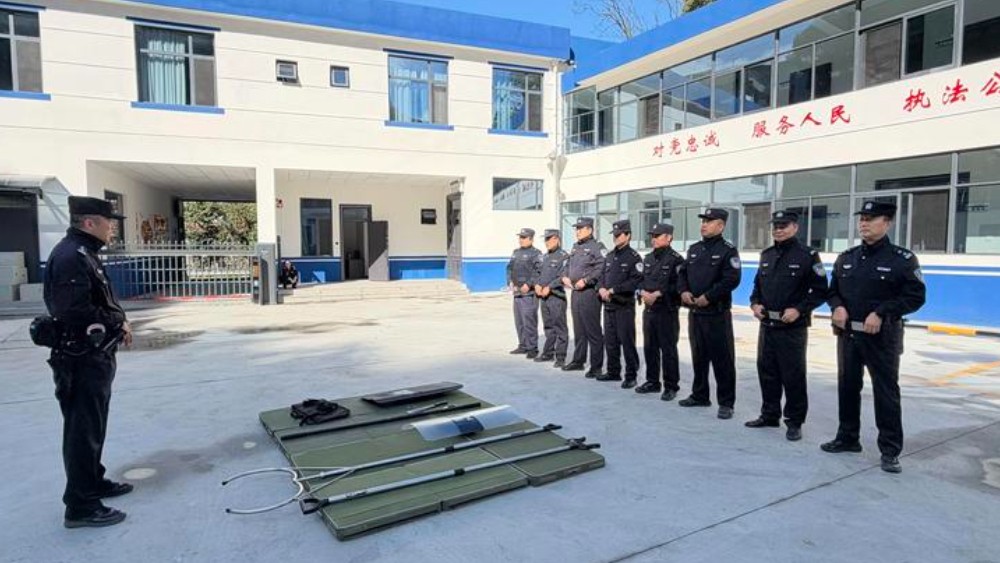 牧护关派出所开展“两个最小单元”实战化训练