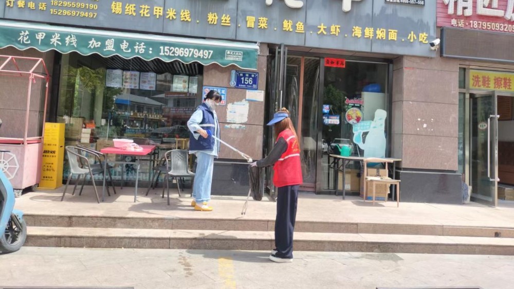 银川市金凤区湖畔嘉苑西区社区：网格巡防有温度 平安守护零距离