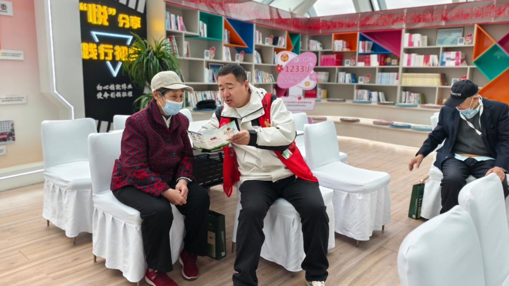 银川市金凤区清馨苑社区：巧借非遗手作传技艺 融入防火宣传护平安