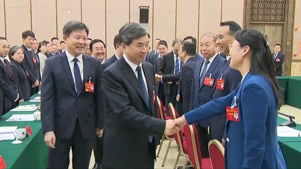 周祖翼王陆进等省领导看望出席省第十二次党代会代表 张巍参加