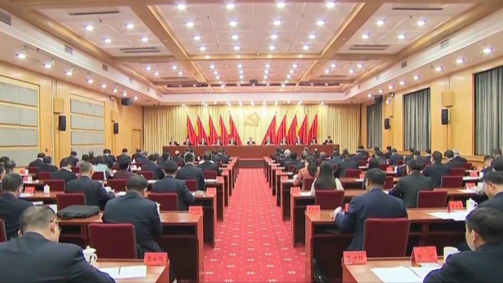 河南省第十二次党代会主席团举行第一次会议