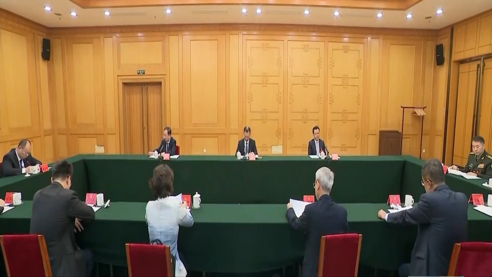 河南省第十二次党代会代表资格审查委员会举行会议