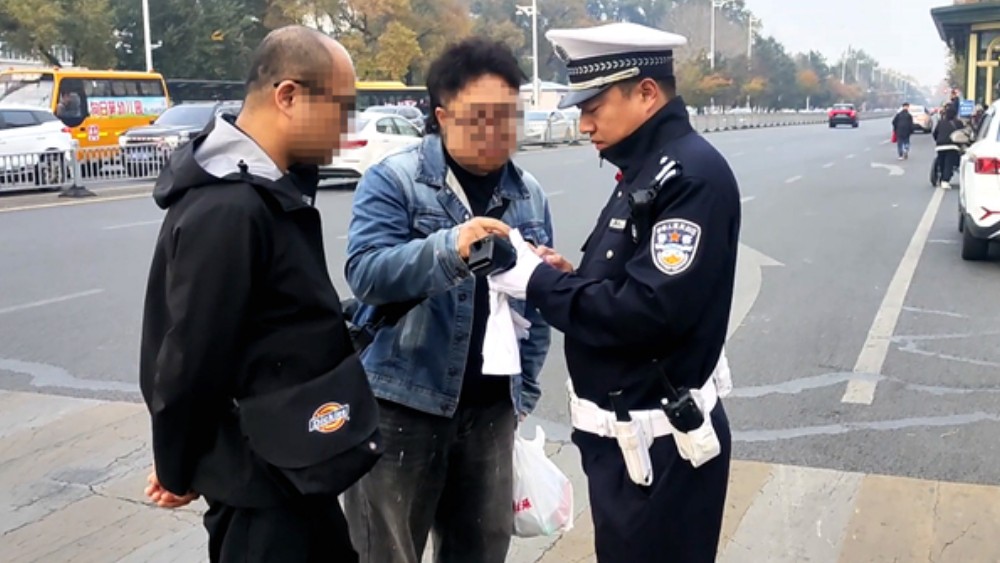 斑马线外“省”一步，安全余量少一分｜哈市公安交管整治行人交通违法