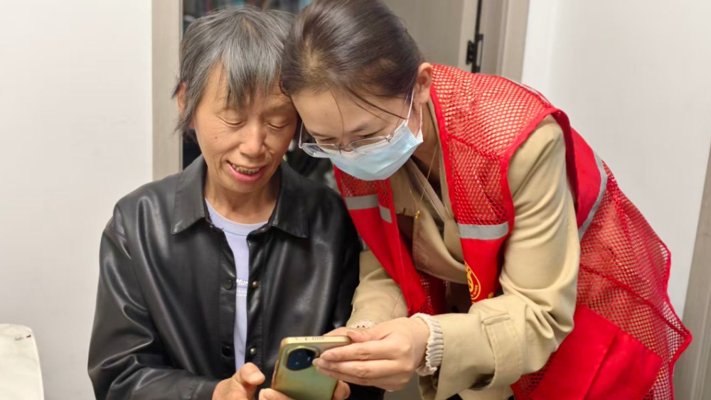 河南省南阳市宛城区：五社联动聚合力 敬老服务暖人心