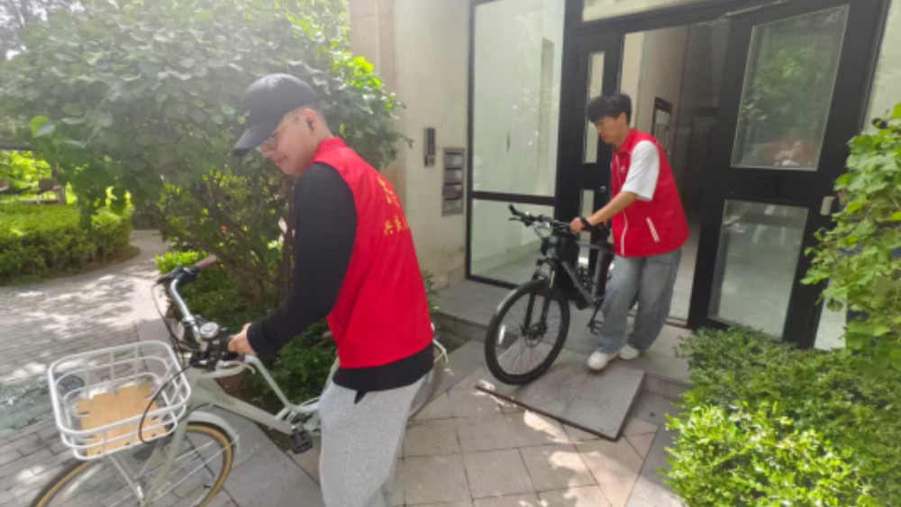 银川市兴庆区泰和社区：秋日洁净护家园 文明新风润社区