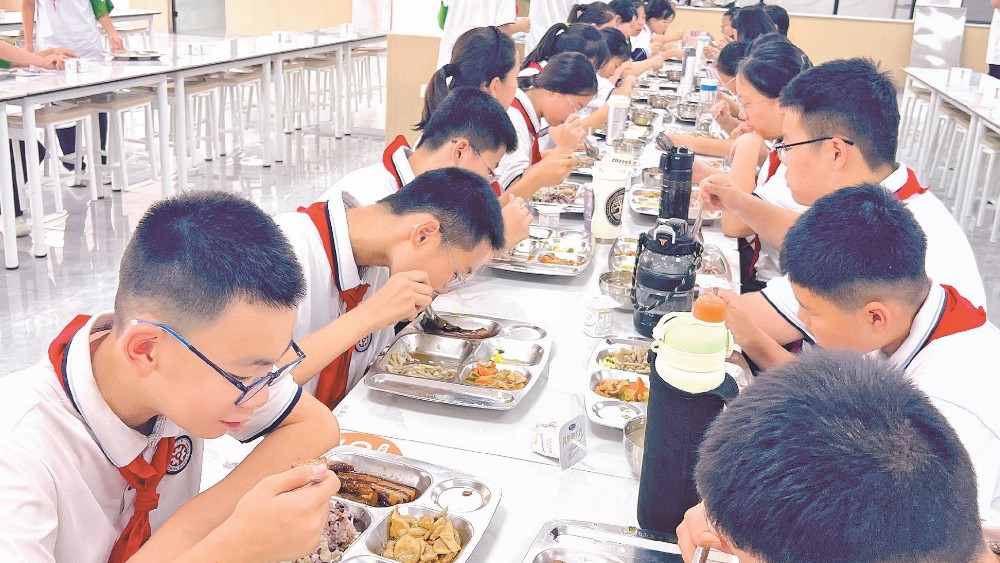 1.5万名学生吃上了“热乎饭”