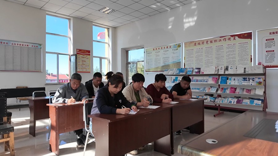 党员课堂赋能提质 优良家风涵养文明乡风