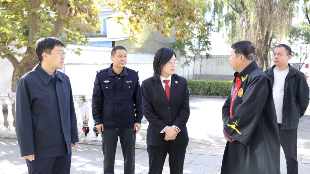 合阳县法院党组书记调研基层法庭工作