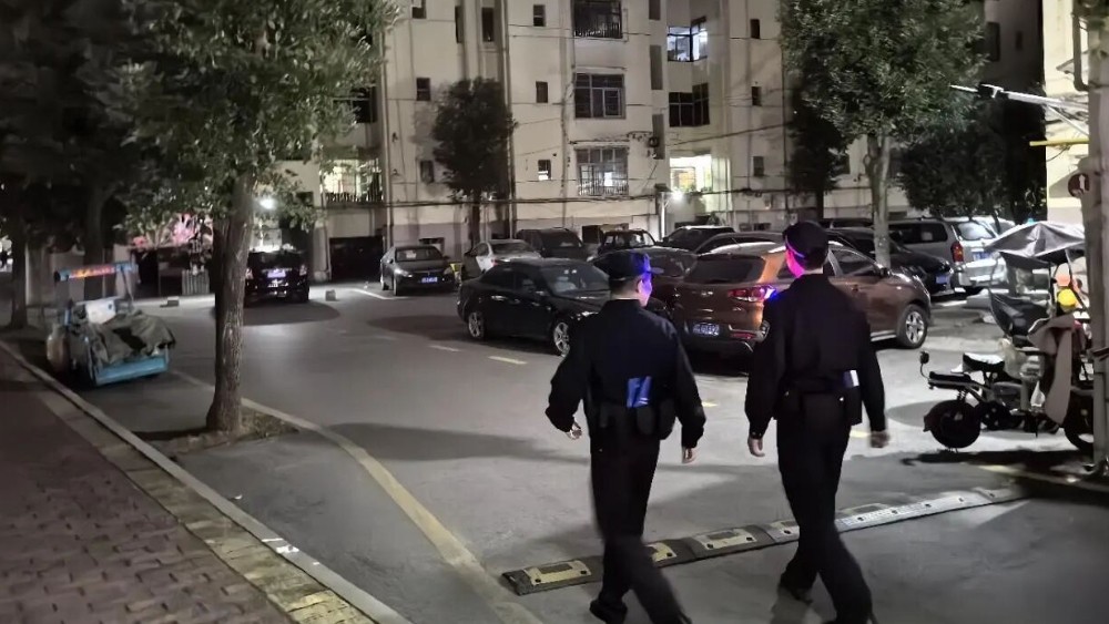 宜春上高：夜巡走访齐发力 双提升跑出加速度
