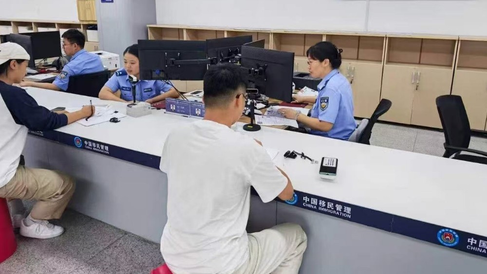 急事快办暖民心！黄岛公安绿色通道贴心护航群众出行交流