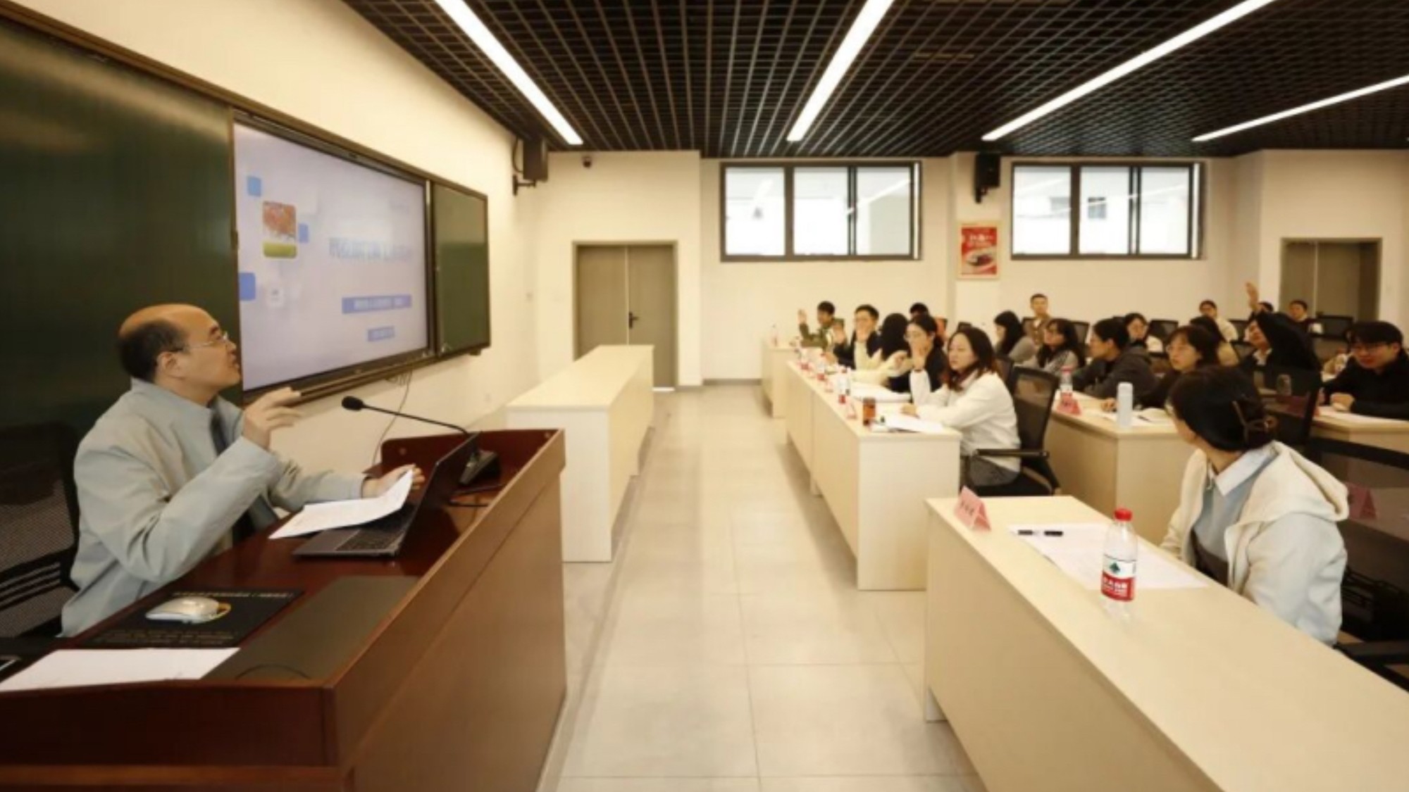 四川资阳检察为新进人员上好从检“第一课”
