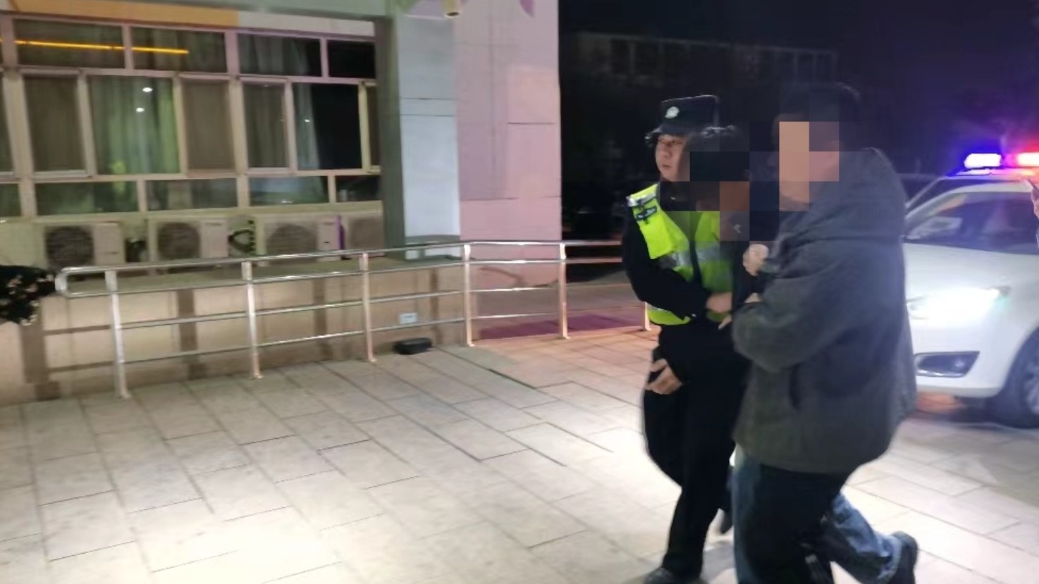 4公里，6分钟！新疆克拉玛依市公安局独山子区分局开展了一场速度与温情并存的紧急救援