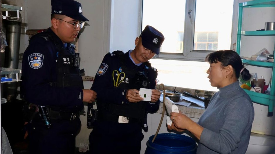入户查隐患 警心护民安