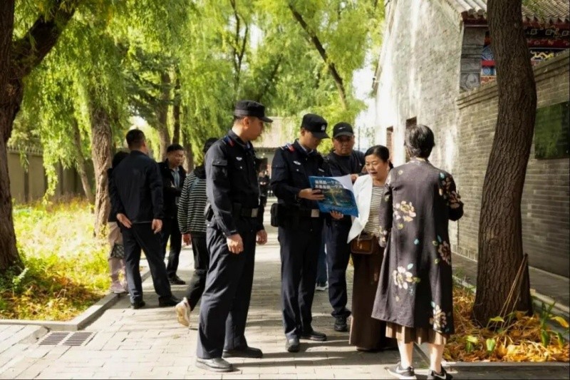 警惕宰客、恶意索赔！ 黑龙江哈尔滨公安景区送上扫黑除恶“普法礼包”