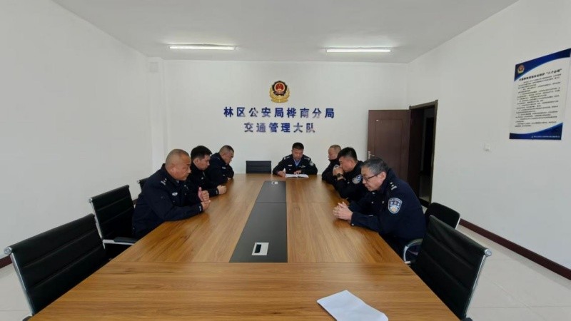 用脚步丈量责任 用坚守护佑平安——黑龙江省林区公安局桦南分局交管大队全力保障国庆假期道路交通安全平稳有序