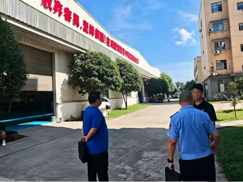 荆州区以规范执法守护城市烟火气