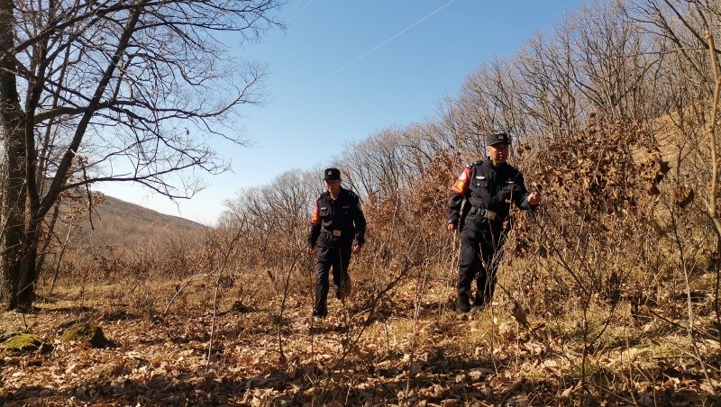 黑龙江省林区公安局东京城分局北湖头派出所开展“清山解套”专项行动