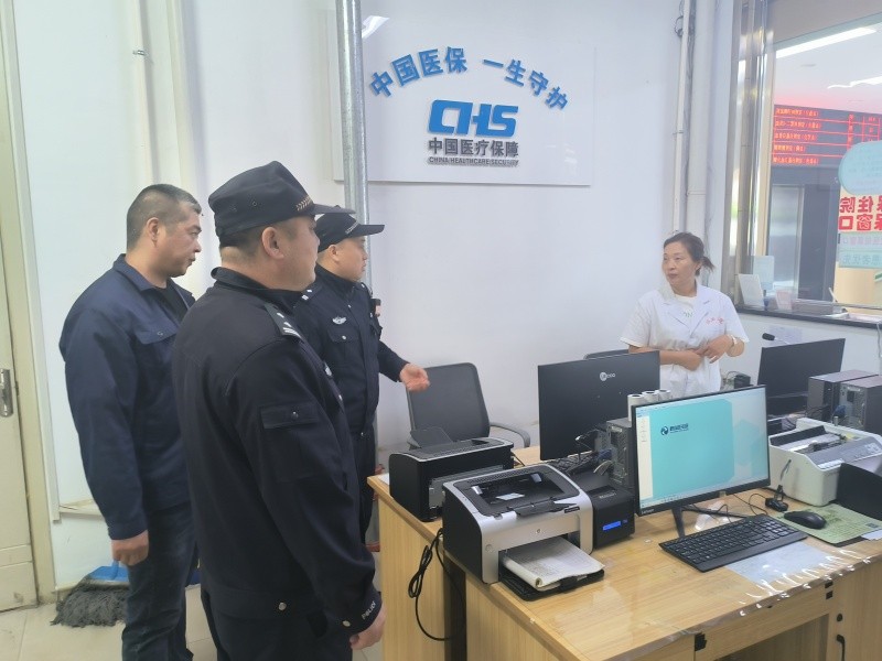 黑龙江省林区公安局双鸭山分局治安大队组织开展安全检查