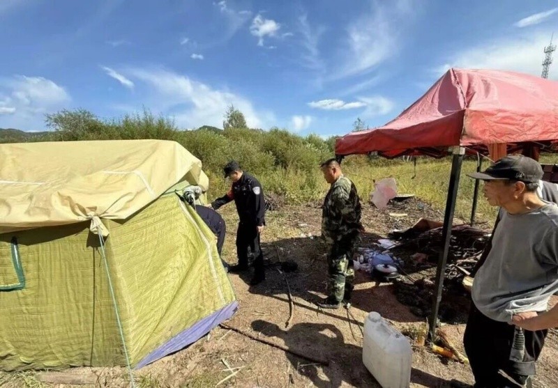 黑龙江省林区公安局海林分局治安管理大队深耕错时错峰走访 夯实治安基础根基