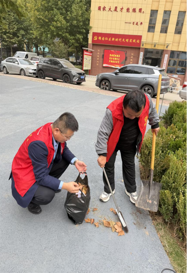 法护桑榆进社区 枫桥化纷守权益——陕西耀州联社锦绣路分社开展重阳敬老暨金融法治服务活动
