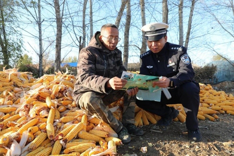 黑龙江佳木斯公安：平安宣传不停步 警民同心筑防线